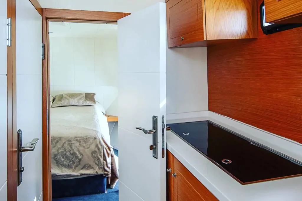 Düden’s Dazzling Beauty with Freedom VIP Yacht