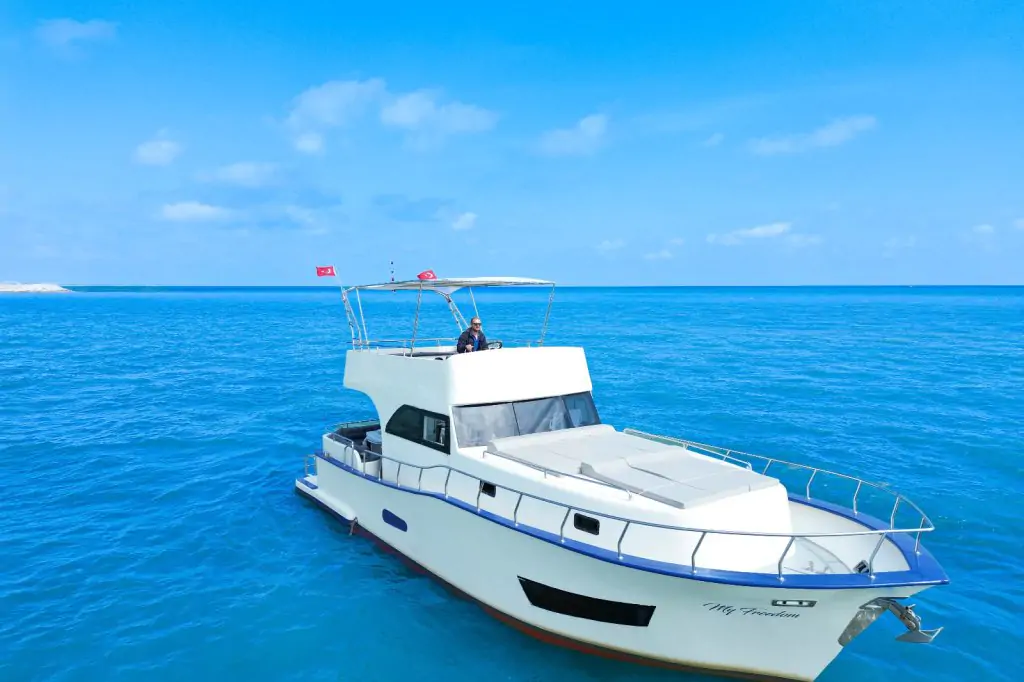 Düden’s Dazzling Beauty with Freedom VIP Yacht