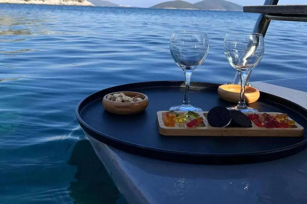 KAÇAMAK Yacht: Private Bodrum Boat Tour