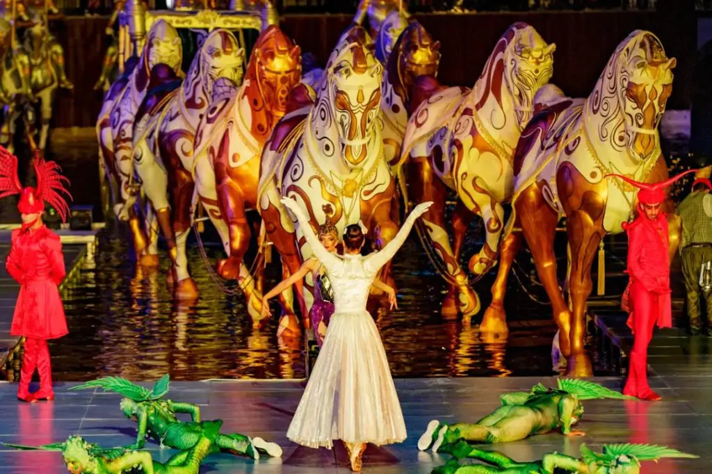 Night show at The Land of Legends Park from Kemer