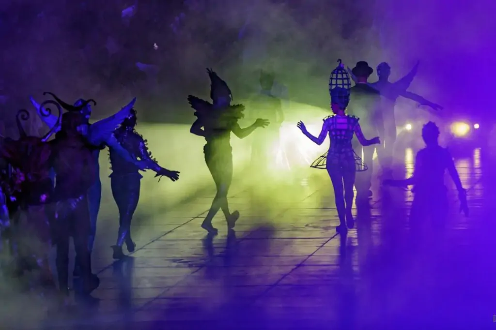 Night show at The Land of Legends Park from Kemer